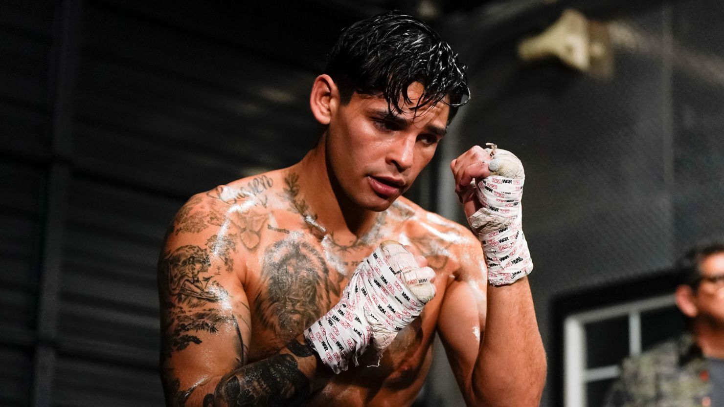 Ryan Garcia en acción durante un entrenamiento con la prensa en el World Class Boxing Gym el 9 de abril en Dallas.