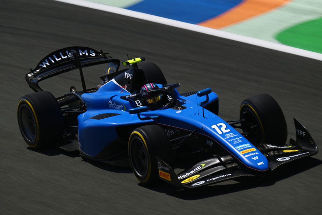 Franco Colapinto de Argentina en la pista durante la práctica antes de la Ronda 2 Jeddah del Campeonato de Fórmula 2 en el circuito Jeddah Corniche el 7 de marzo de 2024 en Jeddah, Arabia Saudita.