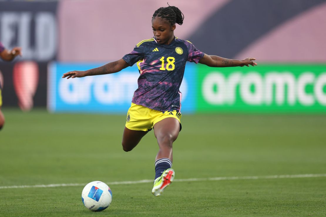 Linda Caicedo anota un gol durante el segundo tiempo del partido contra Puerto Rico del Grupo B de la Copa Oro 2024 en el Snapdragon Stadium, el 27 de febrero de 2024 en San Diego, California.