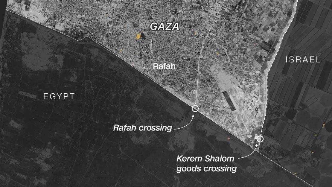 El cruce de Kerem Shalom o Karam Abu Salem que conecta el sur de Gaza con Israel.