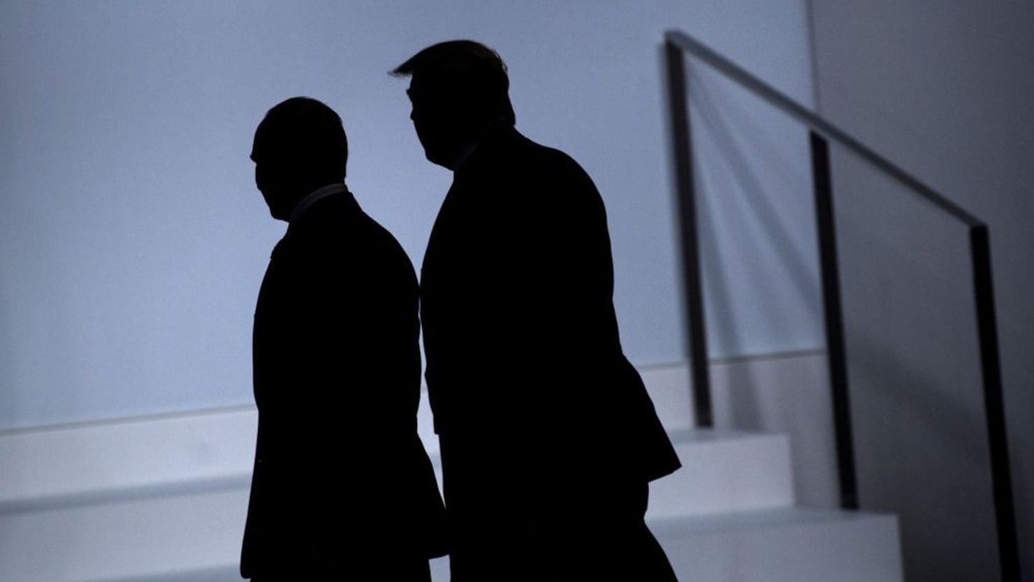 El presidente de Rusia, Vladimir Putin, y el entonces presidentde de EE.UU.  Donald Trump, durante una cumbre del G20 en Osaka, en junio de 2019.