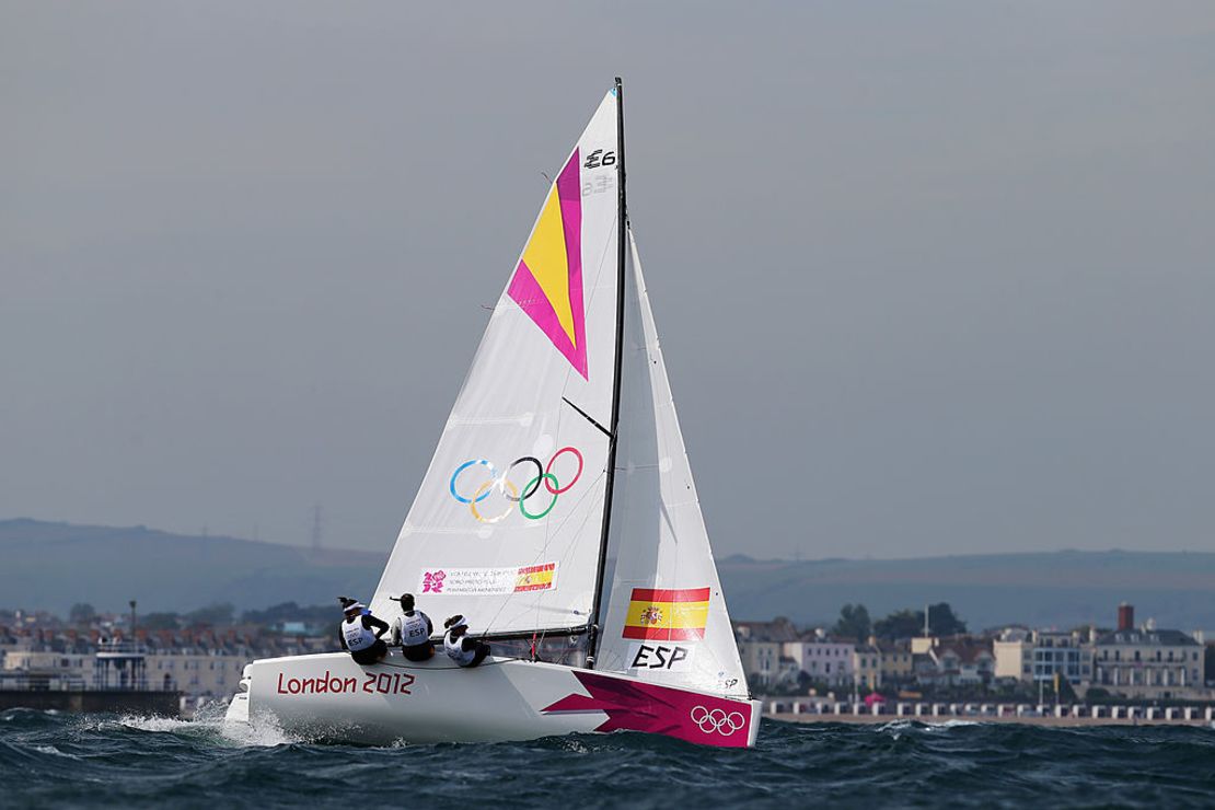 Támara Echegoyen Domínguez, Sofía Toro Prieto Puga y Ángela Pumariega Menéndez compiten antes de ganar el oro en Londres 2012.