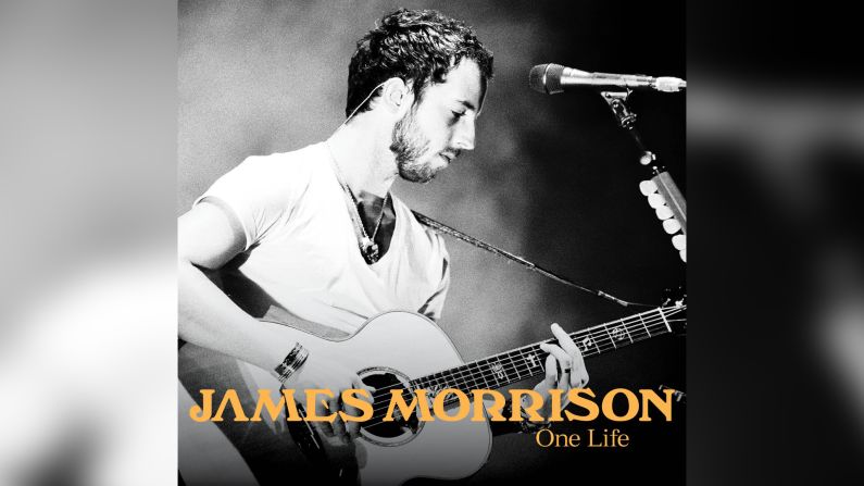 El cantante británico James Morrison eligió una fotografía que McDonnell tomó durante un concierto para ser la portada de su sencillo 'One Life'.