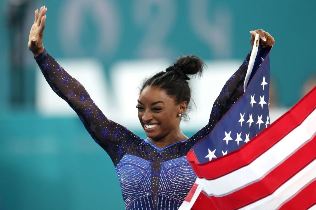 Simone Biles celebra tras ganar el oro este jueves.