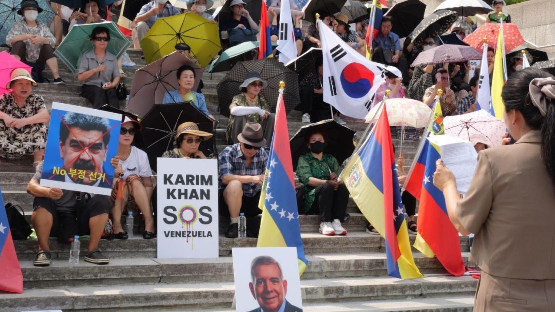 Manifestantes protestan por Venezuela en Seúl, Corea del Sur