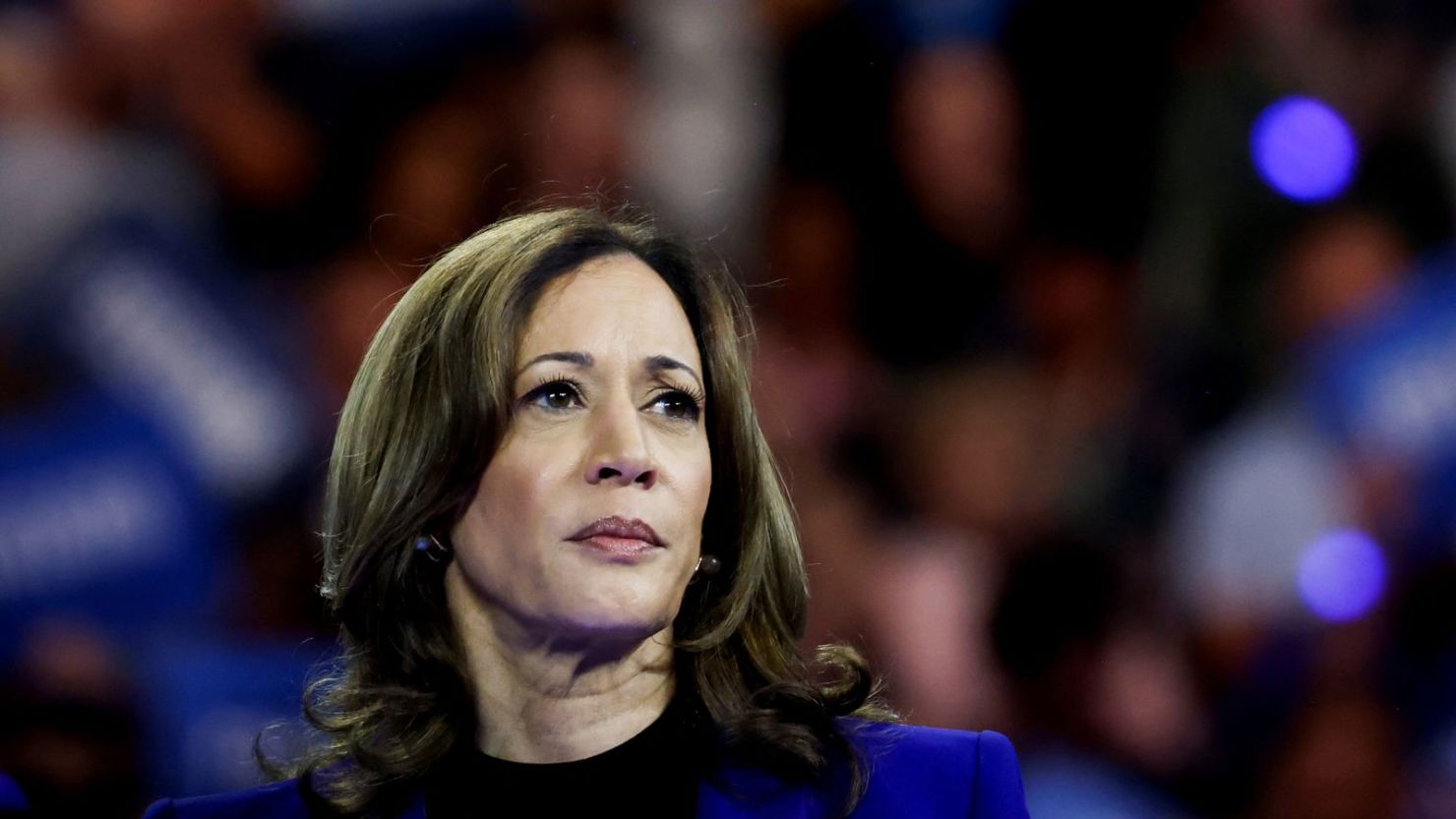La vicepresidenta Kamala Harris asiste a un acto de campaña en Milwaukee el 21 de agosto de 2024.