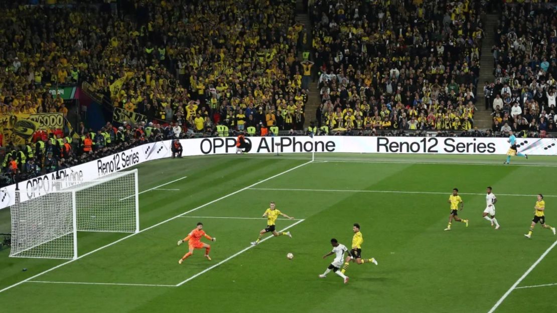 Vinícius tuvo un papel clave en la temporada de doblete del Madrid el año pasado, incluyendo un gol en la final de la Liga de Campeones contra el Borussia Dortmund.