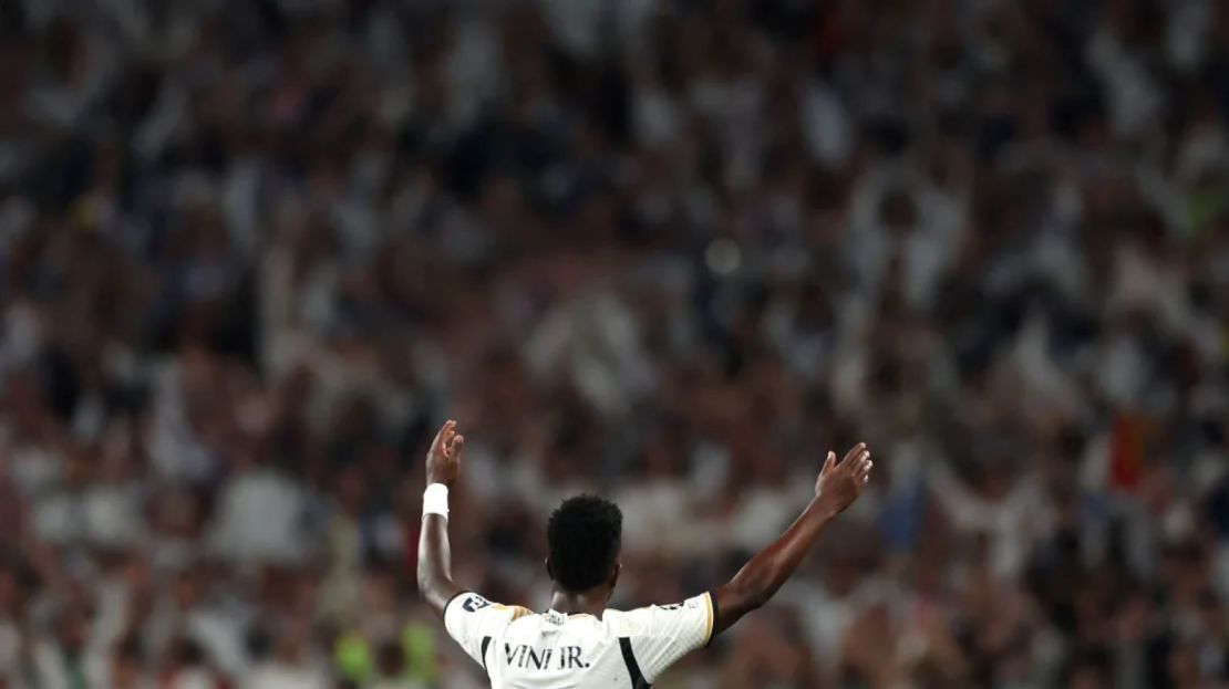 Vinícius le dice a CNN que está buscando quedarse en la capital española por mucho tiempo y ganar tantas Ligas de Campeones como las leyendas del club como Dani Carvajal, Luka Modrić y Toni Kroos.