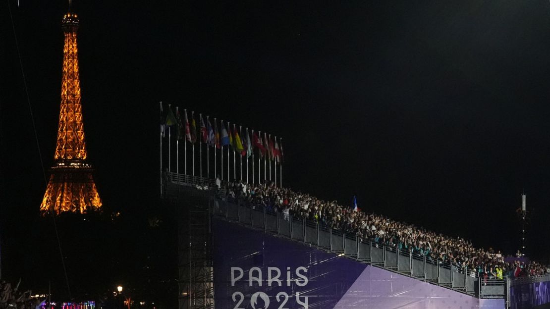 Miembros de la delegación de Francia durante la ceremonia de inauguración de los Juegos Olímpicos de París 2024