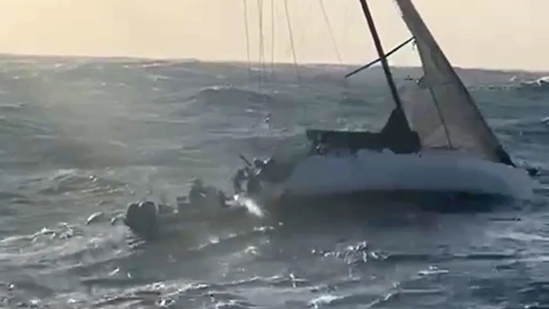 La Policía de Nueva Gales del Sur publicó un vídeo del rescate en la costa de Australia. Policía de Nueva Gales del Sur