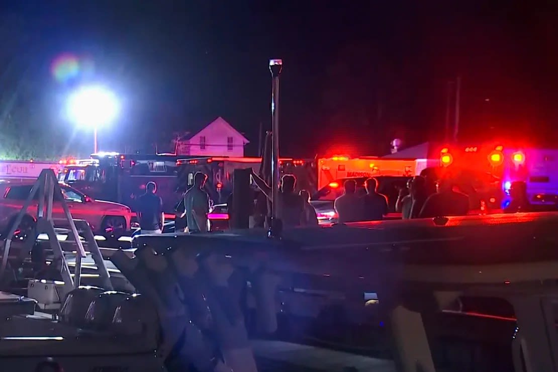 Este lunes por la noche se estaba realizando una búsqueda en Harbor One Marina en Old Saybrook, Connecticut.