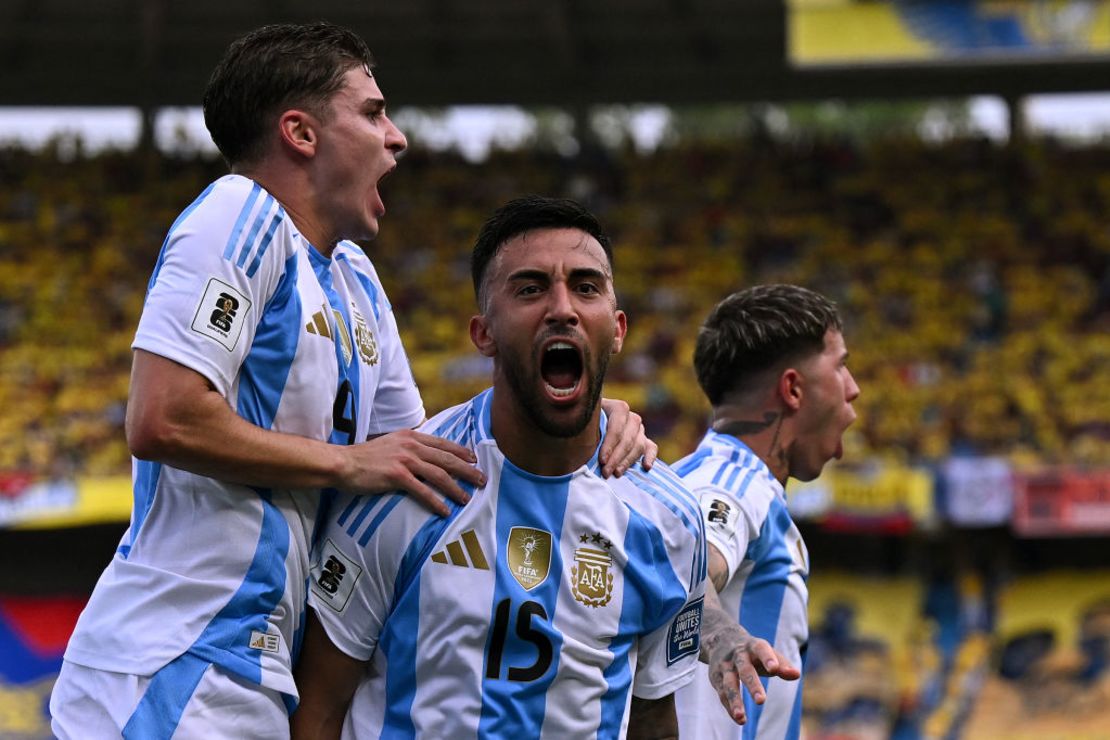 El delantero argentino Nicolás González celebra el empate momentáneo. Crédito: RAUL ARBOLEDA/AFP vía Getty Images