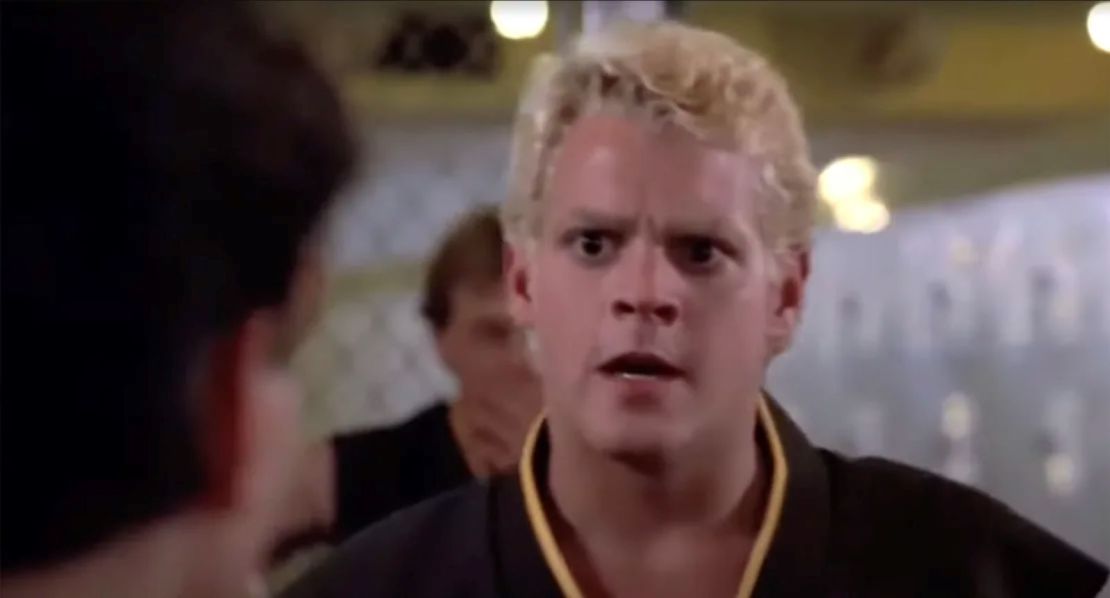 McQueen interpretó a Dutch junto al actor Ralph Macchio en las películas de "Karate Kid".