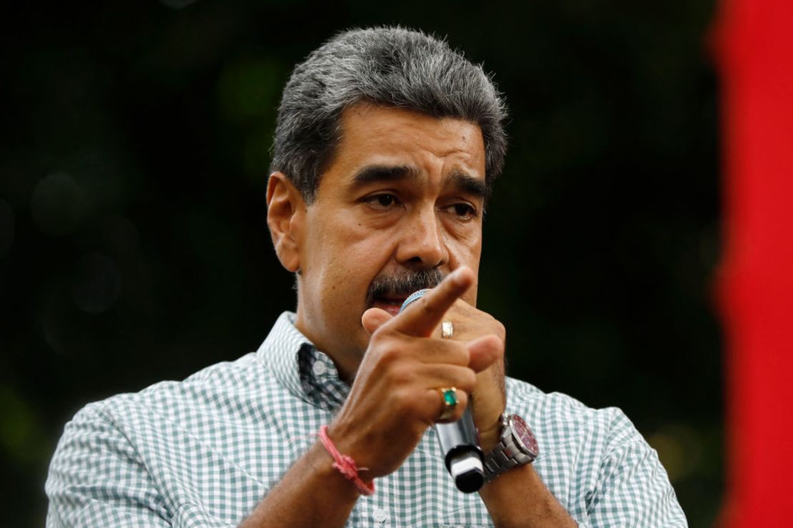 Nicolás Maduro pronuncia un discurso durante un mitin en Caracas el 28 de agosto de 2024.