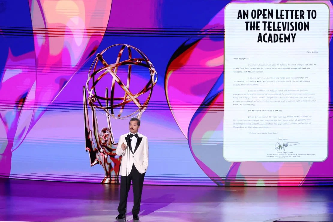 John Leguizamo en los premios Emmy del domingo.