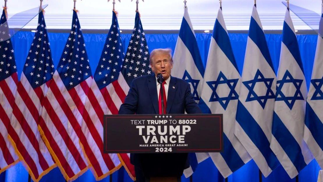 El expresidente Donald Trump organiza un evento contra el antisemitismo en el Trump National Golf Club Bedminster el 15 de agosto de 2024, en Bedminster, Nueva Jersey.