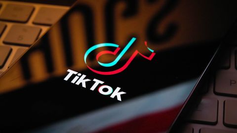 TikTok se ha enfrentado a cuestionamientos sobre si el gobierno chino puede manipular su algoritmo para influir en el público estadounidense.