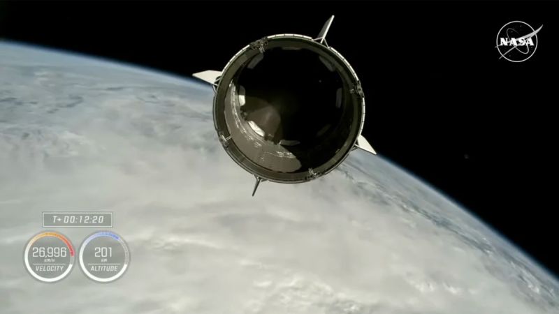 La cápsula SpaceX que traerá a casa a los astronautas de Boeing Starliner ha llegado a la estación espacial