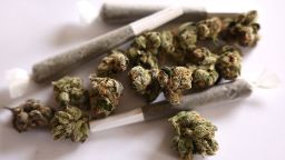 El Departamento de Justicia de los EE. UU. está en proceso de considerar la reclasificación de la marihuana de la Lista I a una droga menos restringida de la Lista III.