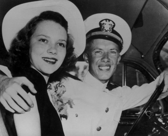 Carter y su esposa, Rosalynn, en el día de su boda en julio de 1946.