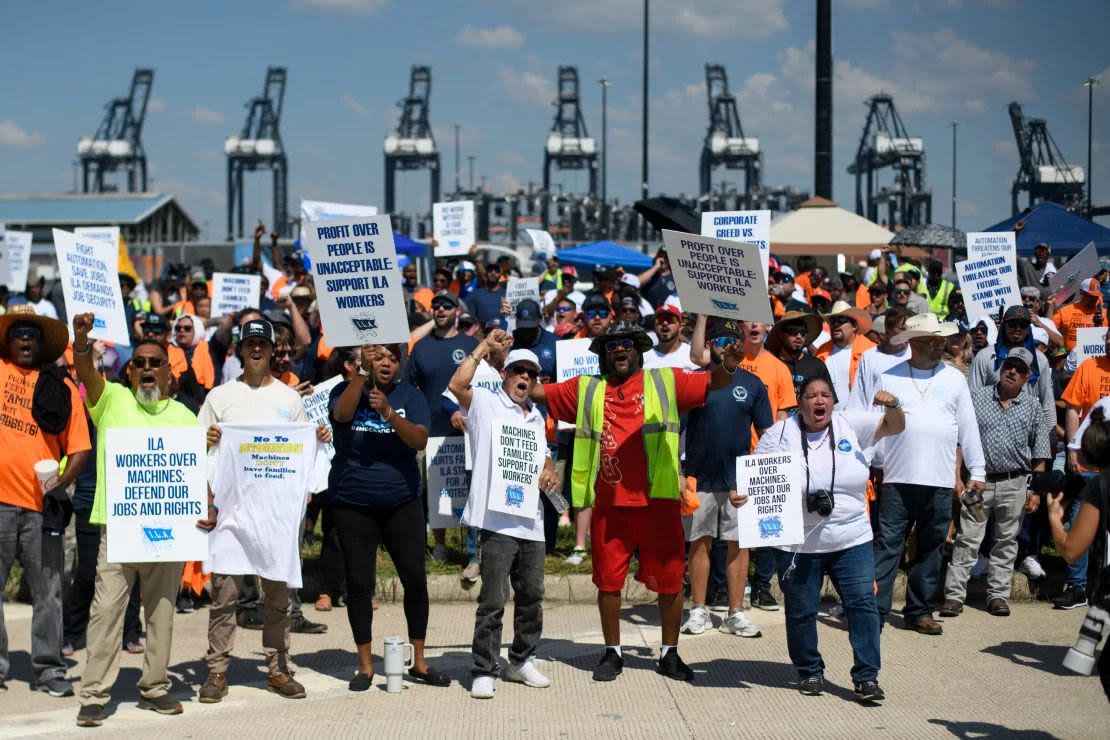 La ansiedad por la automatización ya no se limita a los trabajadores manuales.(Foto:  Mark Félix/AFP/Getty Images).