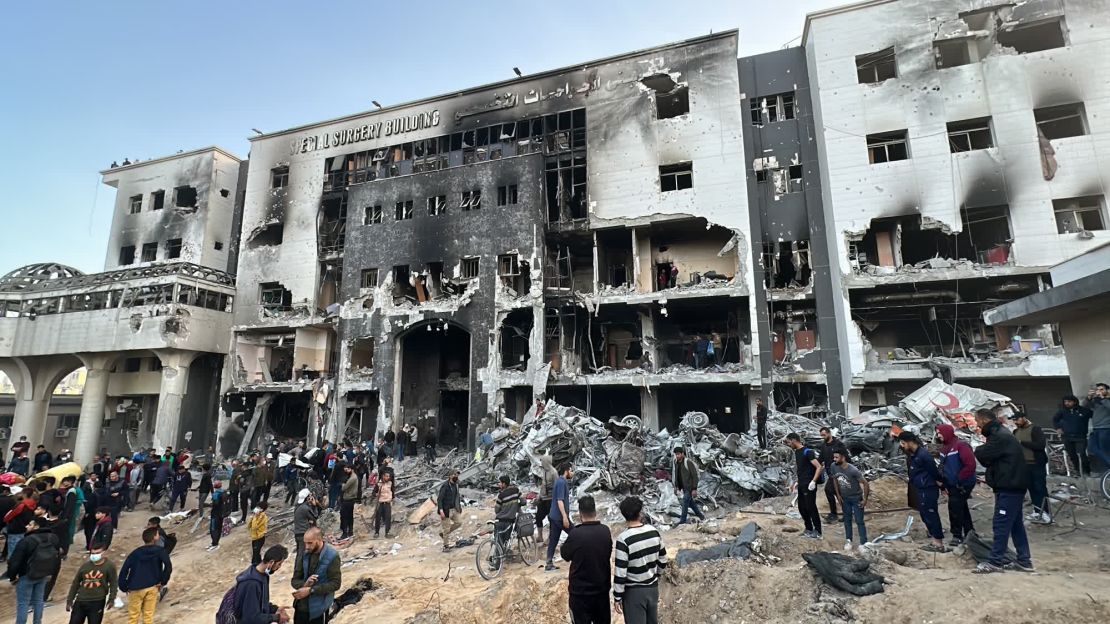 Hospital Al Shifa, destruido en Gaza. Crédito: Abdulqader Sabbah/Anadolu/Getty Images