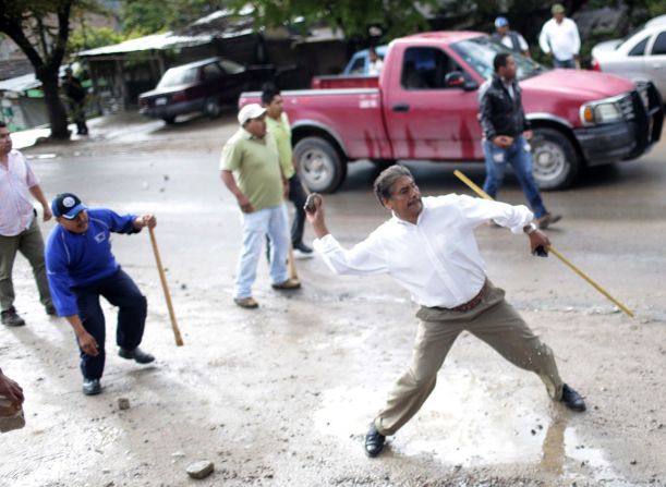 Enfrentamientos registrados el domingo de elecciones en el municipio de Tixtla, en Guerrero.