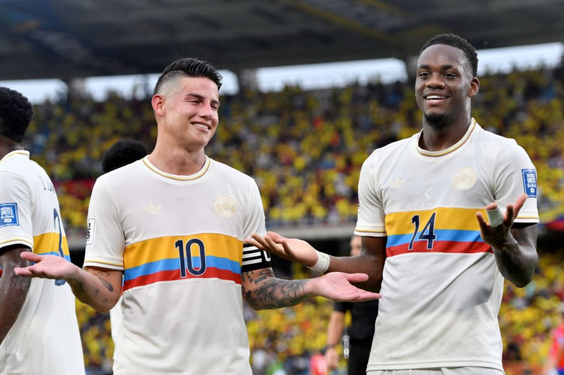 Jhon Durán celebrates with his teammate James Rodríguez after commenting on the team's third place finish. Photo credit: Gabriel Aponte/Getty Images