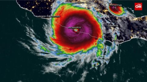 El huracán Otis tocó tierra en la madrugada del martes 25 de octubre de 2023 a unos 40 kilómetros del puerto de Acapulco con vientos de hasta 270 kilómetros por hora.