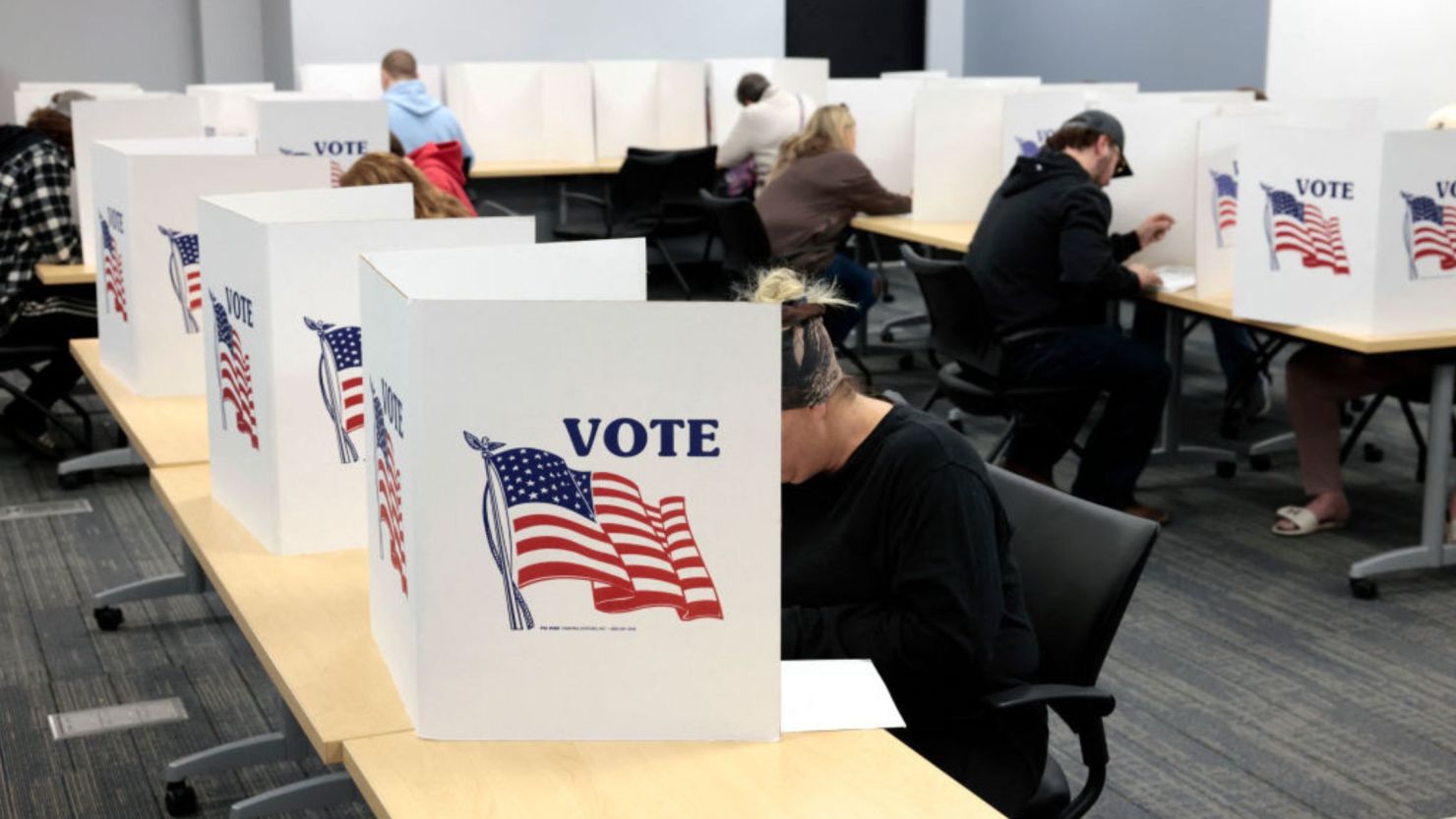 Trump, Harris y Milei en análisis de Fridman sobre las elecciones en