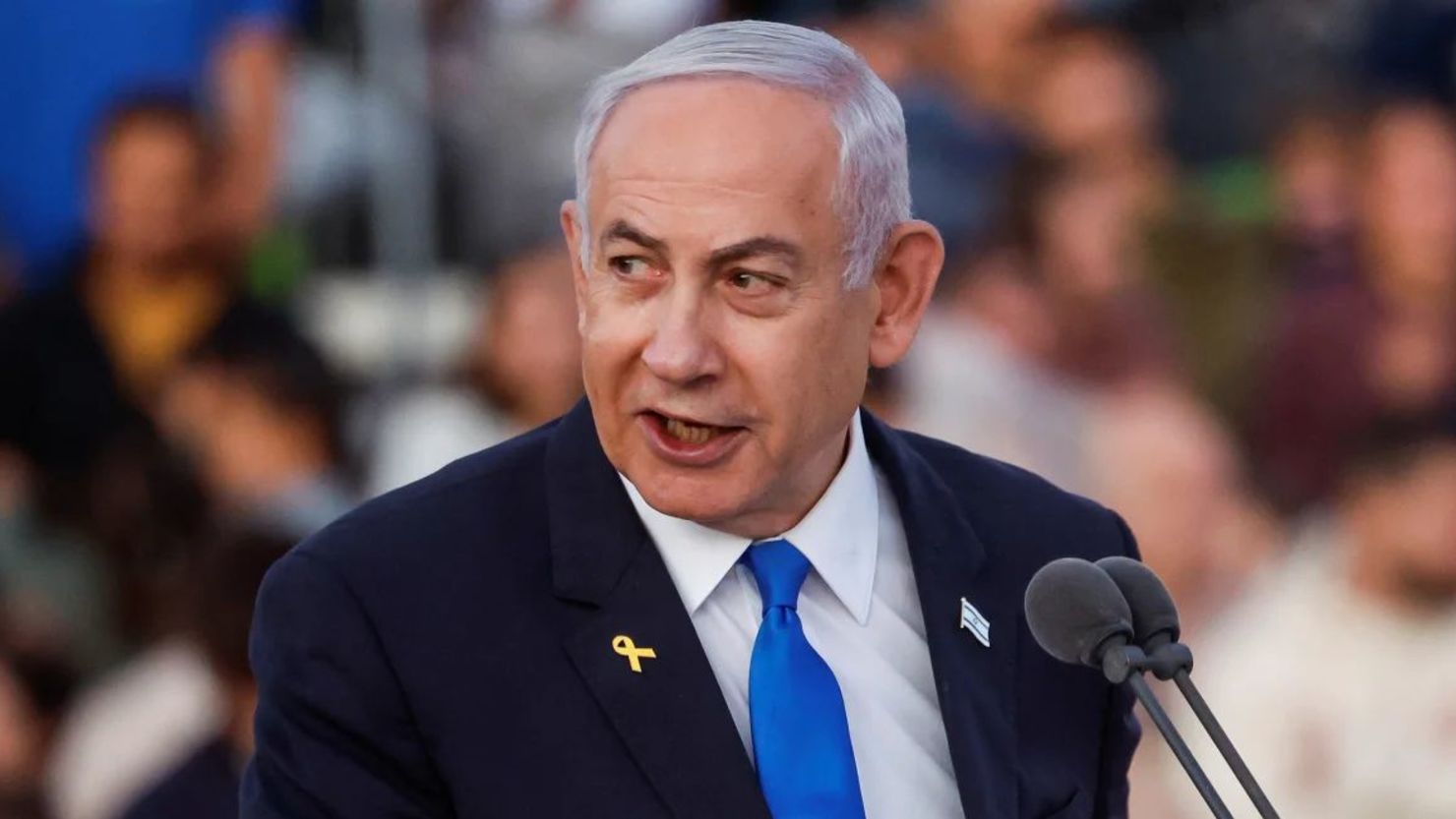 El primer ministro de Israel, Benjamin Netanyahu, habla en una base militar cerca de Mitzpe Ramon el 31 de octubre. (Foto: Amir Cohen/Reuters).