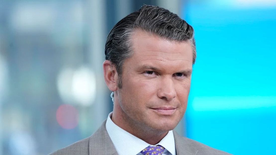 El presentador de Fox Pete Hegseth entrevista al empresario y capitalista de riesgo Peter Thiel durante "FOX & Friends" en los estudios de Fox News Channel en Nueva York, el 9 de agosto de 2019.