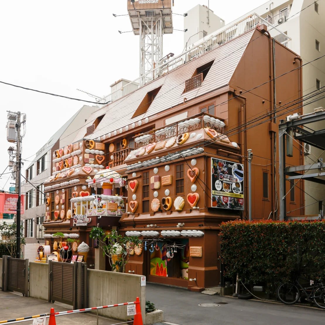 El Hotel Sweets con temática de dulces en el distrito de Shibuya en el centro de Tokio.