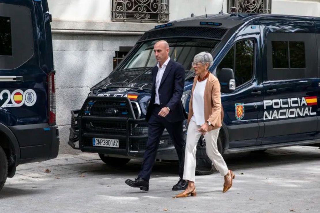 Rubiales sale de la Audiencia Nacional en Madrid el año pasado. Pablo Blazquez Dominguez/Getty Images/Archivo