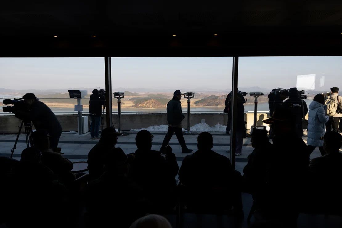 Starbucks abre una cafetería con vistas a Corea del Norte.