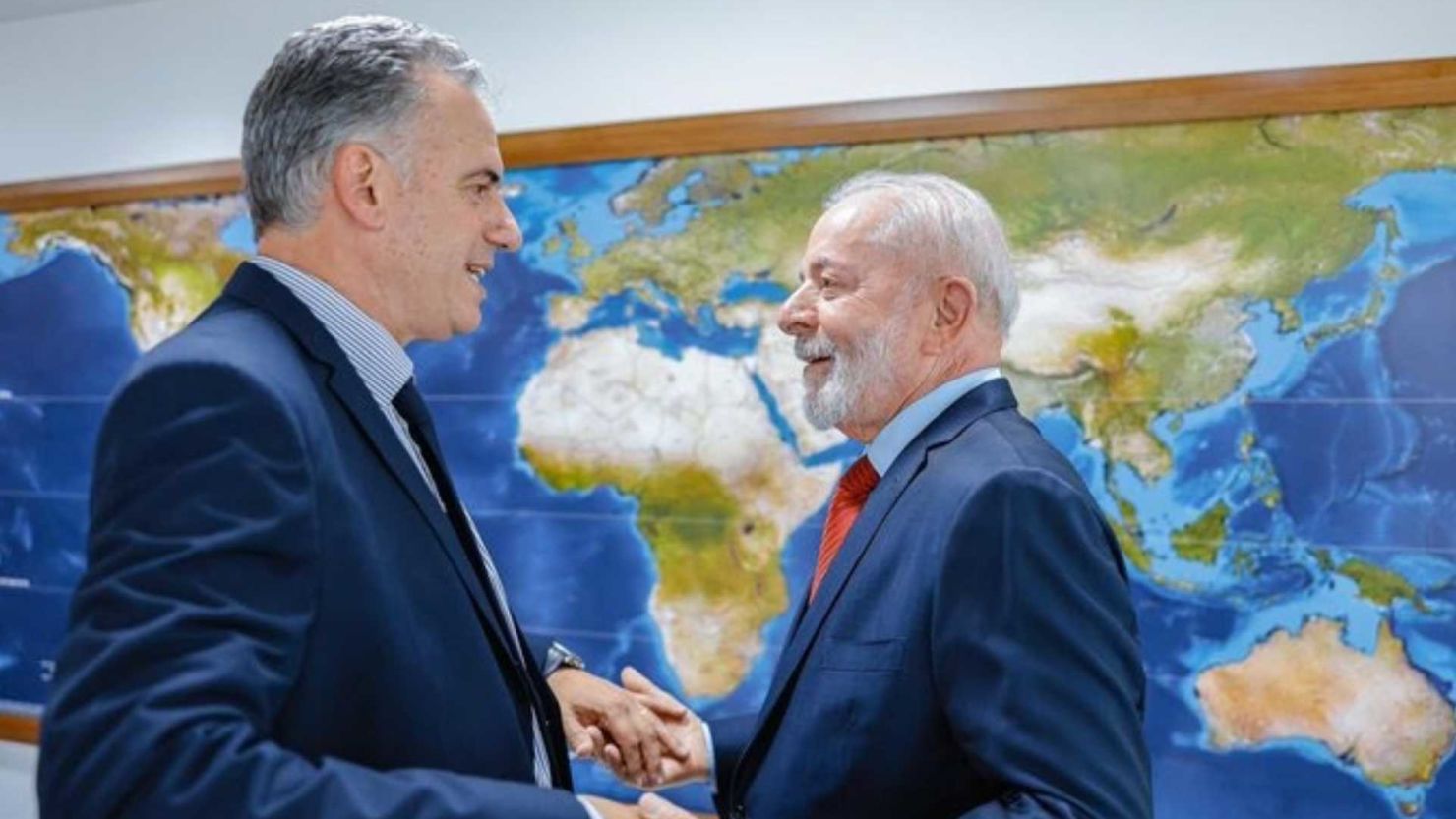 La reunión entre Orsi (izquierda) y Lula (derecha) se realizó días después de que el uruguayo ganó la Presidencia de su país.