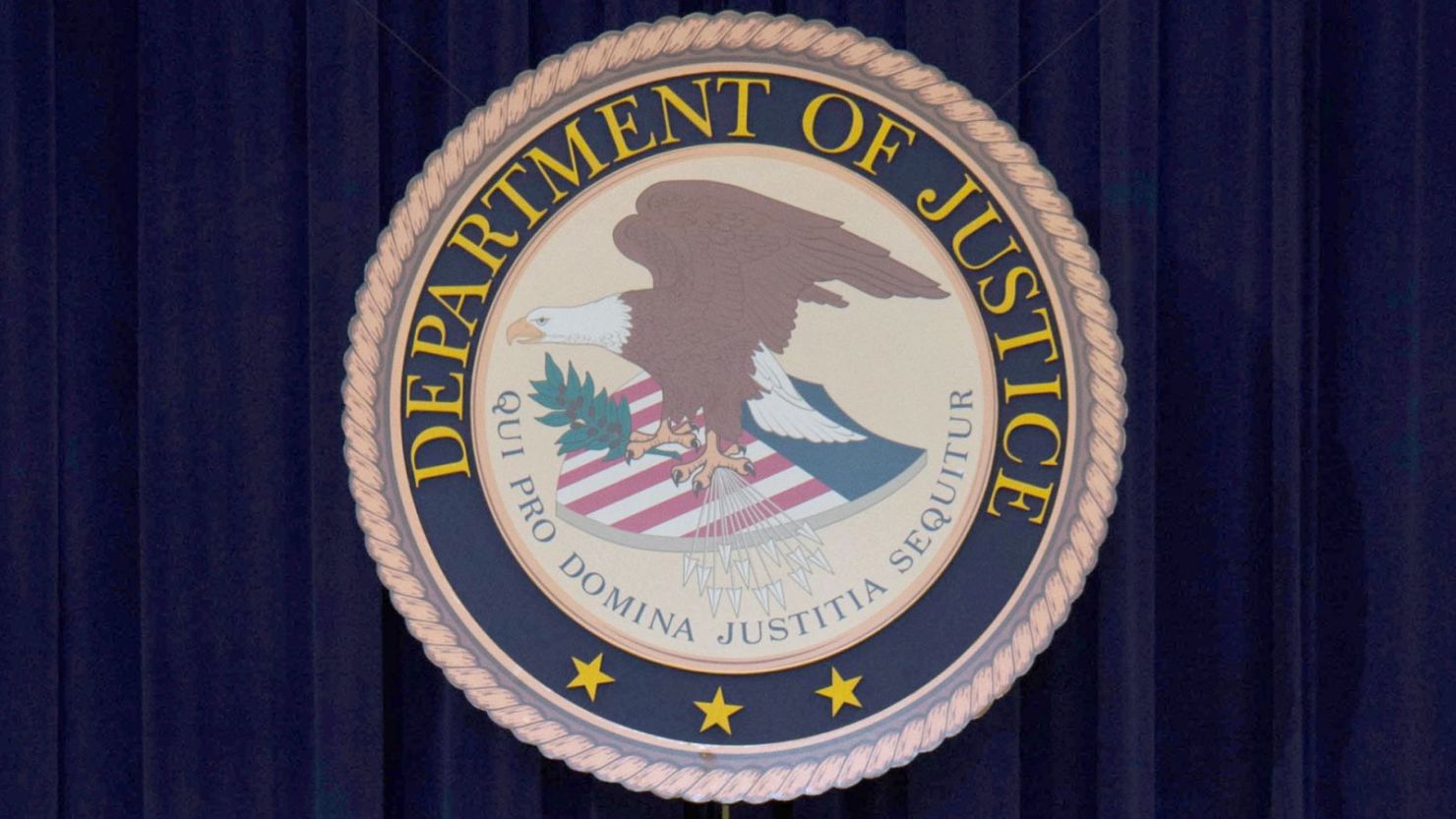 CNNE 1790409 - fbi
