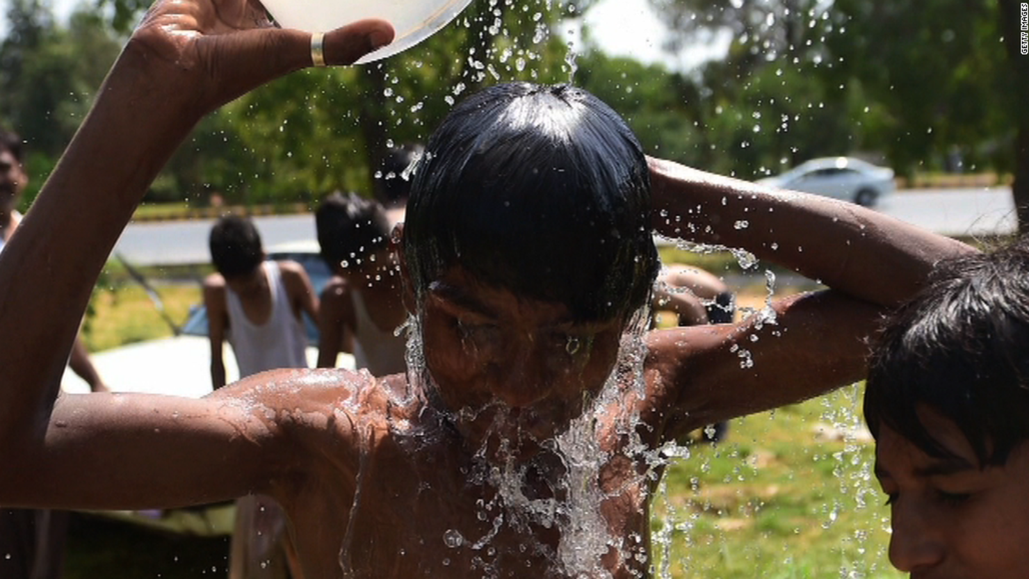 Las olas de calor propias del verano acaban con las vidas de cientos de personas en el mundo.