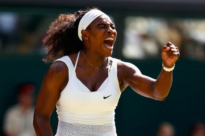 Serena Williams celebra el punto que le dio el campeonato en Wimbledon. La estadounidense derrotó a la hispanovenezolana Garbiñe Muguruza.