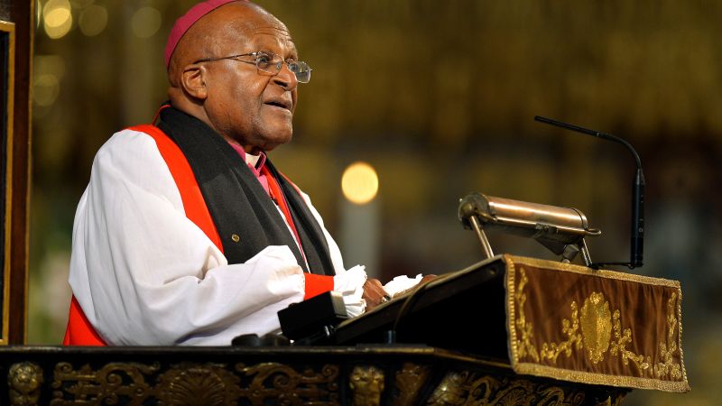 El nobel de la paz desmond tutu, hospitalizado por una infección | cnn
