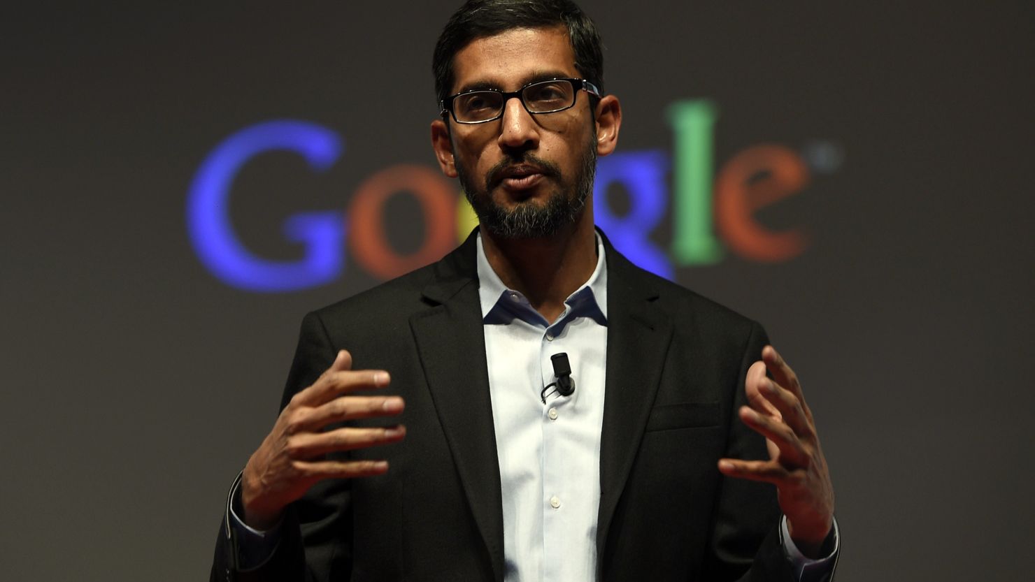 Sundar Pichai, nuevo CEO de Google, durante el lanzamiento del Congreso Mundial de Móbiles en Barcelona, el 2 de marzo de 2015, en ese entonces Vice Presidente Senior de esa compañía.