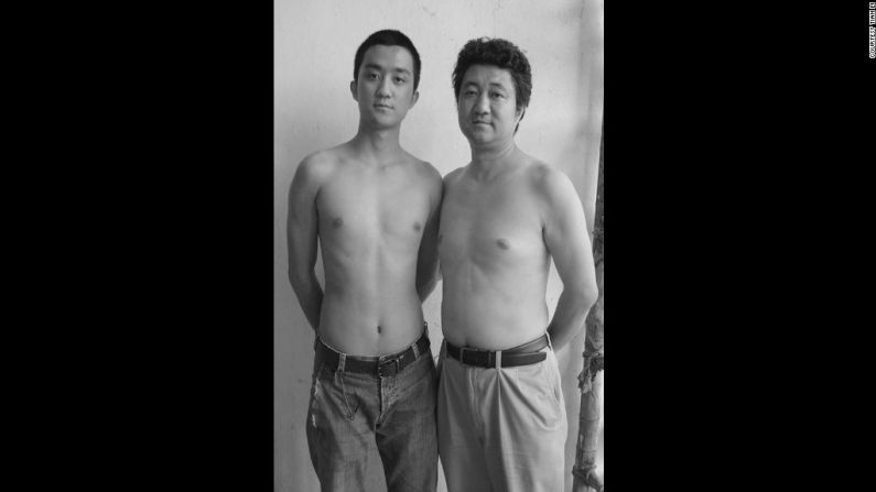 2008- Tian Li a los 22, Tian Jun a los 49 años de edad.