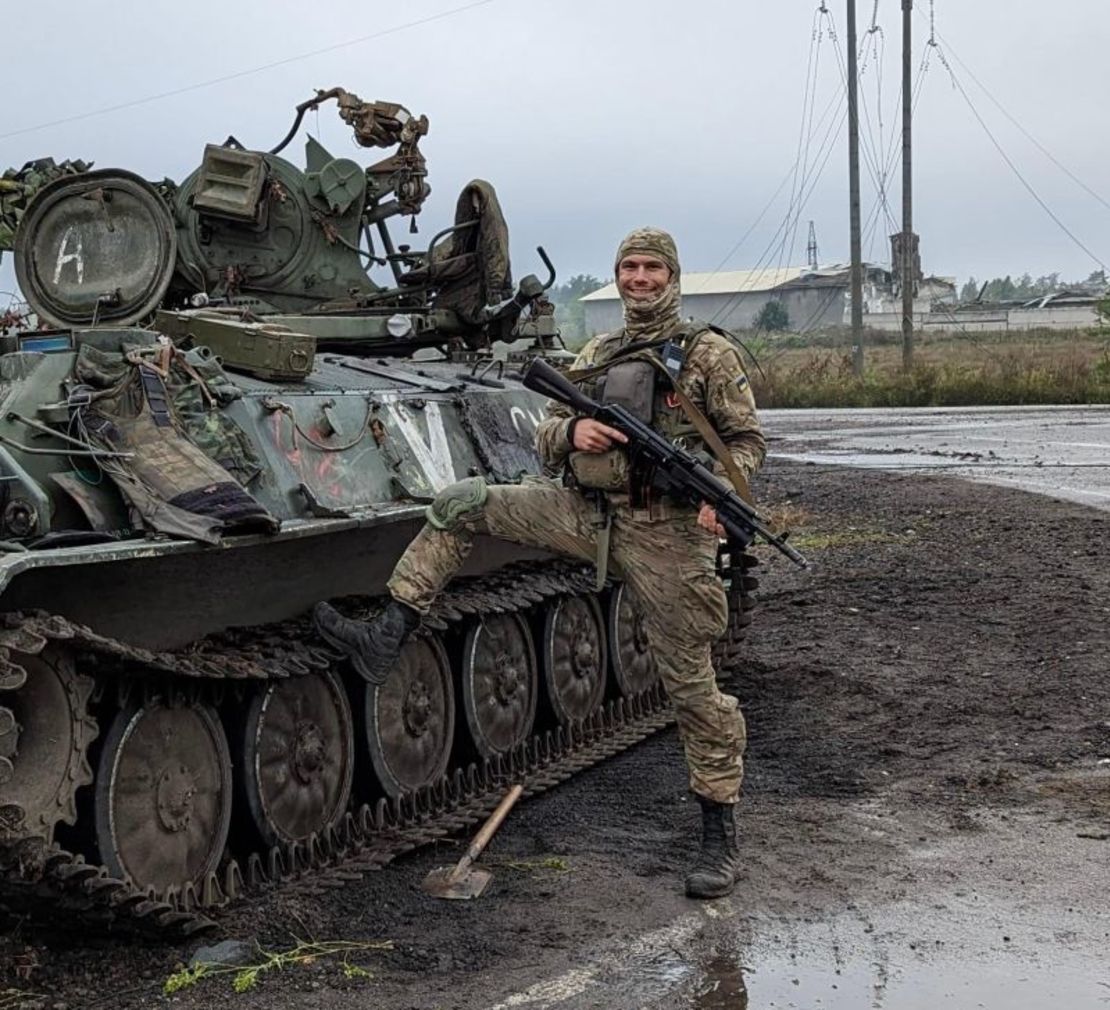 Vitalii se unió a las Fuerzas Armadas de Ucrania al comienzo de la invasión a gran escala y fue enviado inmediatamente a un punto crítico en la región de Donetsk. Natalia Kyrkach-Antonenko