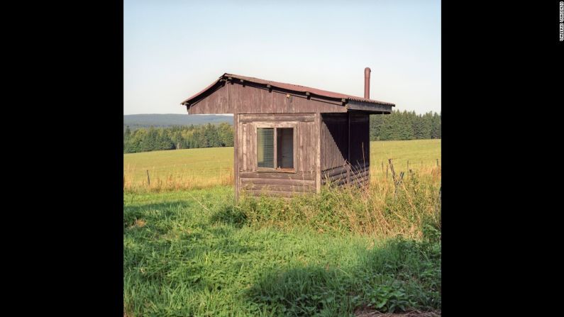 La frontera entre Alemania y la República Checa, cerca de Hermannsreuth (2012): La actual República Checa fue establecida en 1993. La frontera con Alemania se extiende 815 kilómetros entre Polonia al norte y Austria al sur.