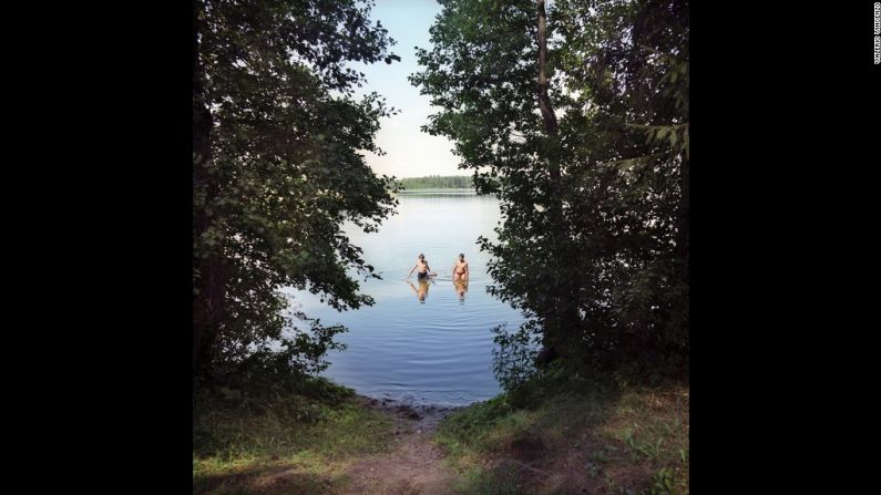 Lago Balandis, frontera entre Polonia y Lituania (2010): La frontera geográfica entre Polonia y Lituania ha sido la misma desde 1939, aunque Lituania era la República Socialista Soviética de Lituania desde 1940 hasta 1990.