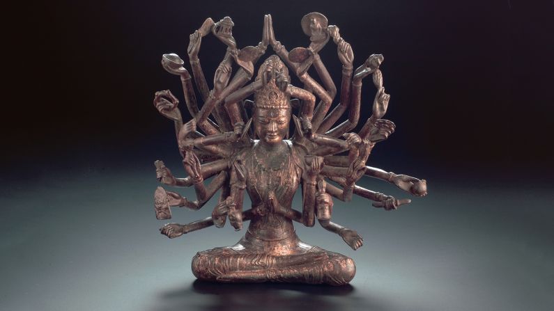 Avalokiteshvara, Dalí Unido (provincia de Yunnan, China), alrededor del siglo X, bronce dorado.