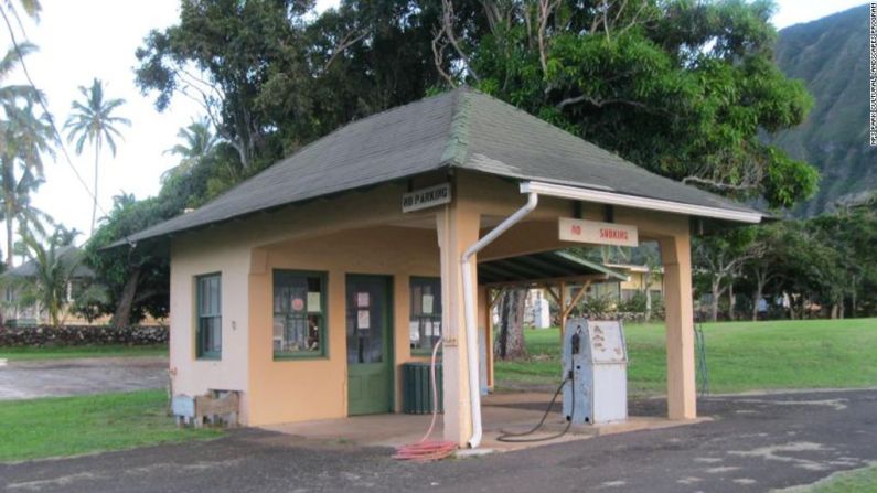 La gasolinera de Kalaupapa se construyó en la década de 1930. A los residentes se les permite usar siete galones de gasolina a la semana.