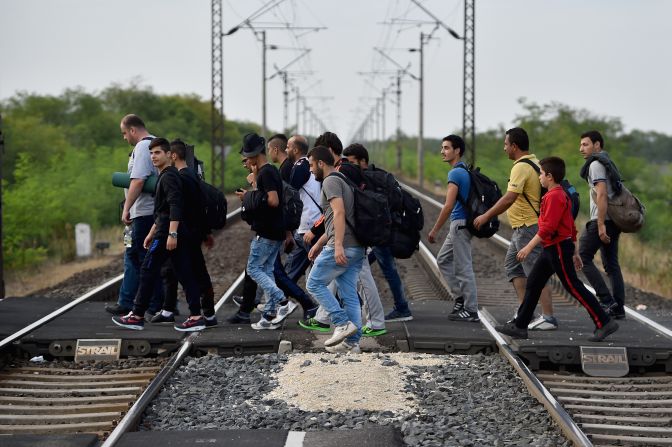 Los refugiados se enfrentan a las nuevas restricciones fronterizas en Hungría (Jeff J Mitchell/Getty Images).