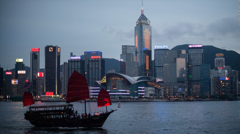 Hong Kong tiene a las personas más trabajadoras del mundo: 2.606 horas al año.
