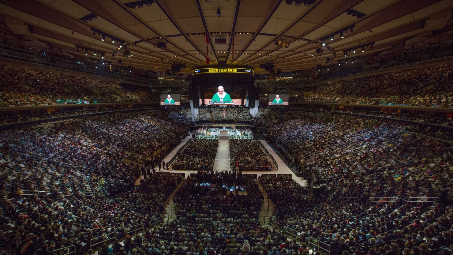 20.000 personas asistieron a la misa del papa Francisco en el Madison Square Garden